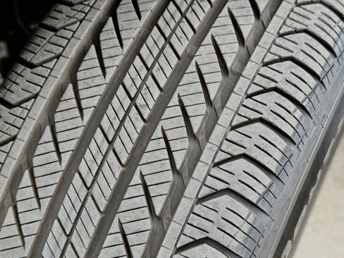 Used 2025 Mercedes-Benz GLC 300 image 21