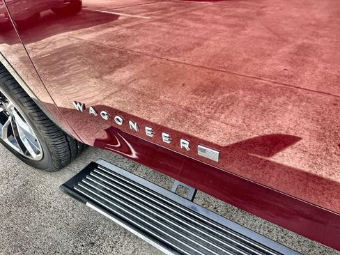 Used 2022 Jeep Wagoneer Series III w/ Premium Group I RWD image 14