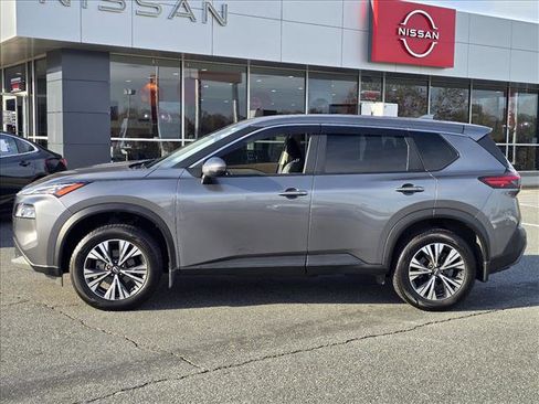 Used 2023 Nissan Rogue SV image 23