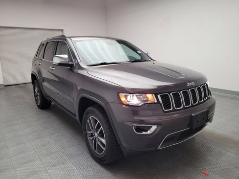 Used 2018 Jeep Grand Cherokee Limited AWD/4WD image 13