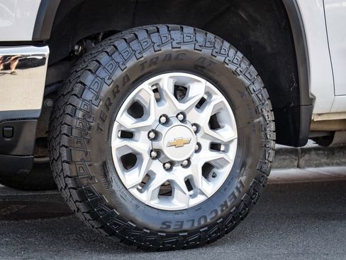 Used 2023 Chevrolet Silverado 3500 LT w/ All Star Edition AWD/4WD image 11