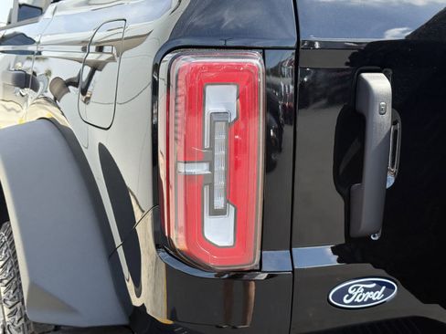 New 2026 Ford Bronco Badlands AWD/4WD image 7