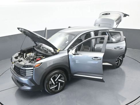 Used 2025 Nissan Kicks SV image 62