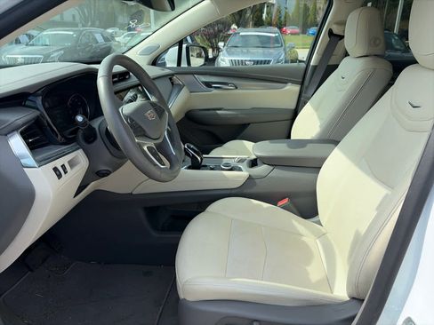 Certified 2024 Cadillac XT5 Premium Luxury image 11