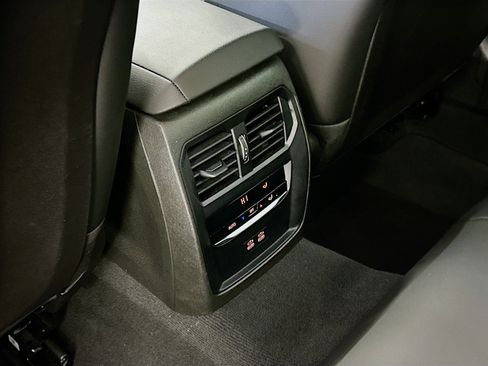 Used 2025 BMW 330i xDrive Sedan image 29