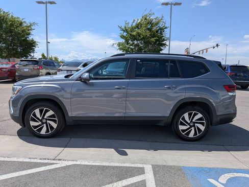Used 2024 Volkswagen Atlas SE AWD/4WD image 9