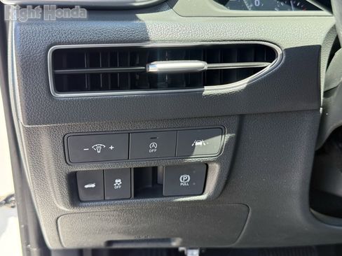 Used 2023 Hyundai Sonata SE FWD image 15