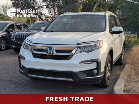 Used 2020 Honda Pilot Touring image 1
