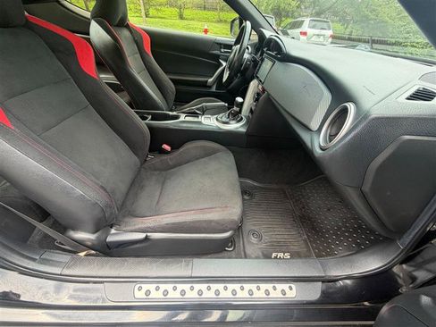 Used 2016 Scion FR-S RWD image 41