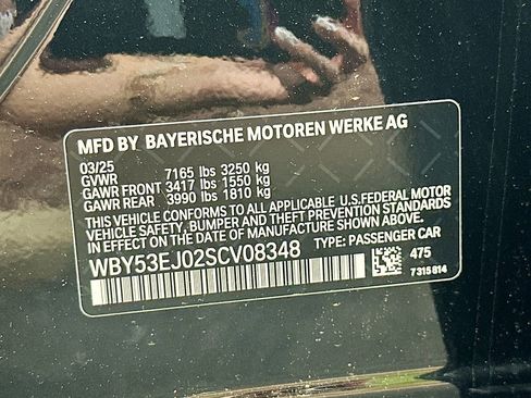 Used 2025 BMW i7 xDrive60 AWD/4WD image 35