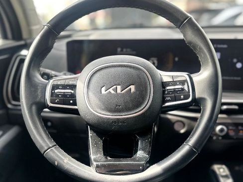 Used 2024 Kia Sorento S FWD image 12