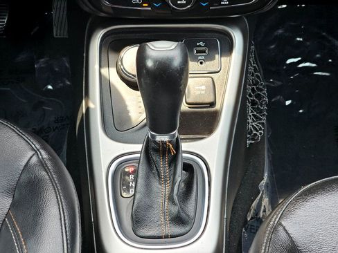 Used 2018 Jeep Compass Latitude w/ Popular Equipment Group image 22