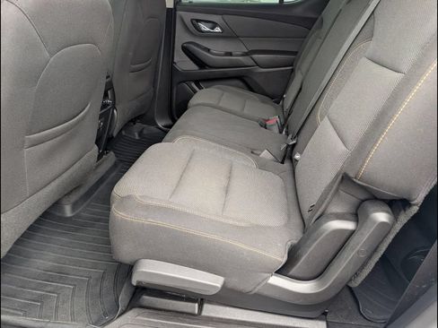 Used 2020 Chevrolet Traverse LS FWD image 13