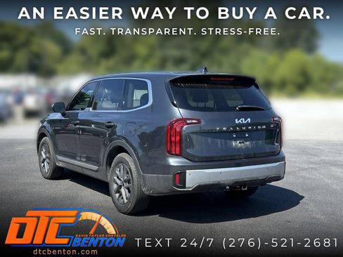 Used 2024 Kia Telluride LX AWD/4WD image 5