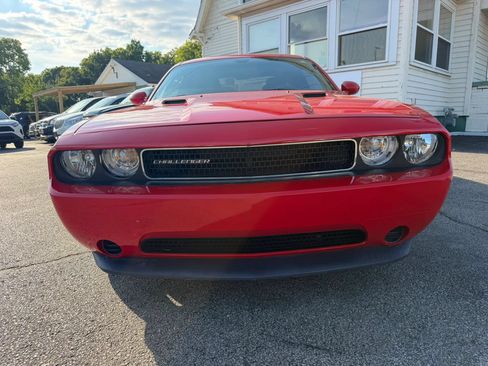 Used 2014 Dodge Challenger SXT w/ Sport Appearance Package RWD image 18