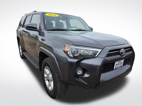 Used 2021 Toyota 4Runner SR5 AWD/4WD image 3