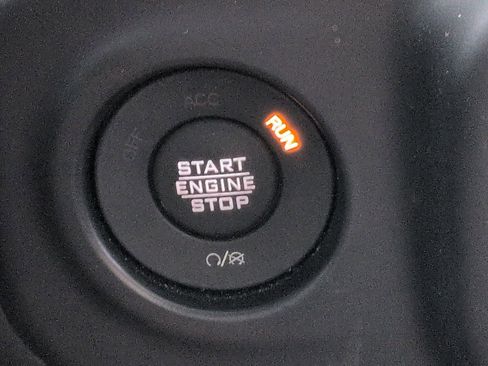 Used 2023 Jeep Gladiator Mojave w/ LED Lighting Group AWD/4WD image 26