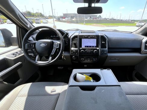Used 2020 Ford F150 XLT w/ Equipment Group 302A Luxury AWD/4WD image 13