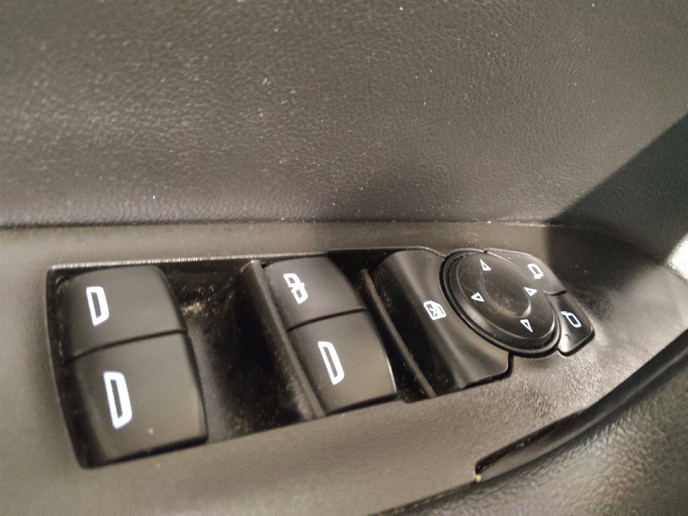 Used 2019 Chevrolet Blazer LT FWD image 27