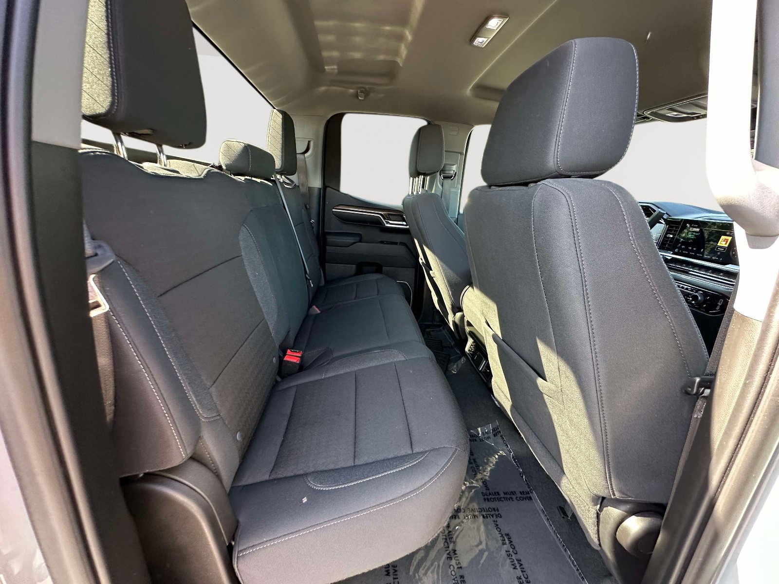 Used 2024 Chevrolet Silverado 1500 LT AWD/4WD image 28