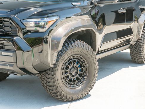 Used 2026 Toyota 4Runner Limited AWD/4WD image 27