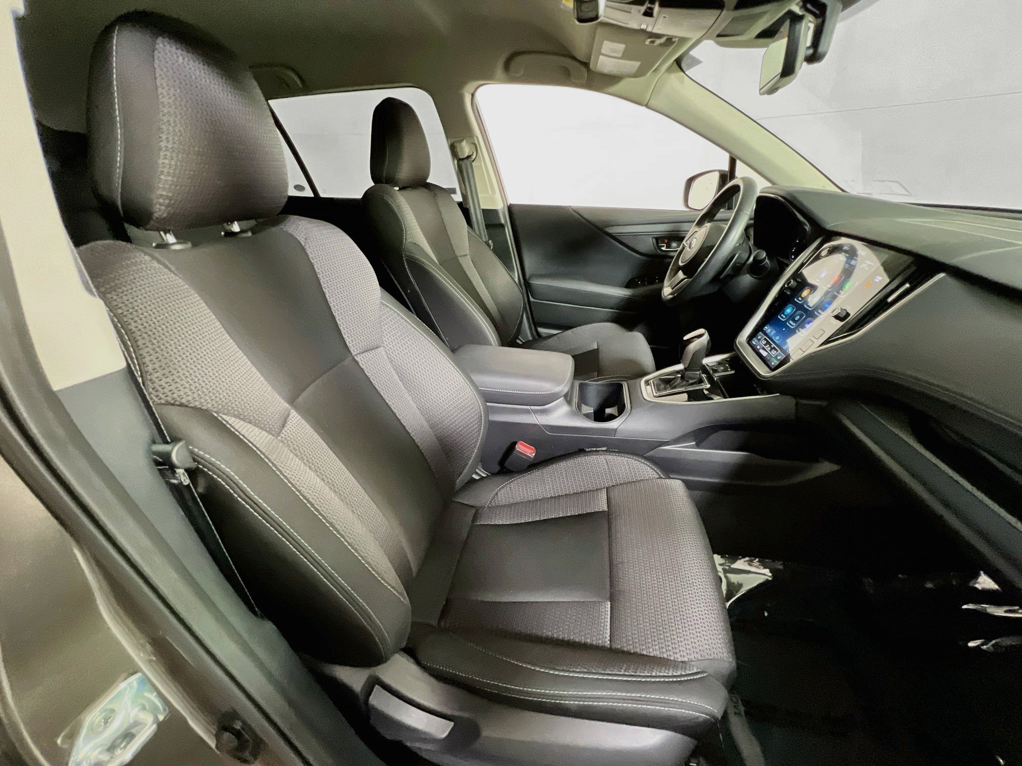 Used 2024 Subaru Outback Premium w/ Popular Package #1 AWD/4WD image 26