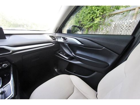 Used 2023 MAZDA CX-9 Touring Plus AWD/4WD image 9