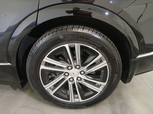 Certified 2024 Cadillac Lyriq Luxury AWD/4WD image 18