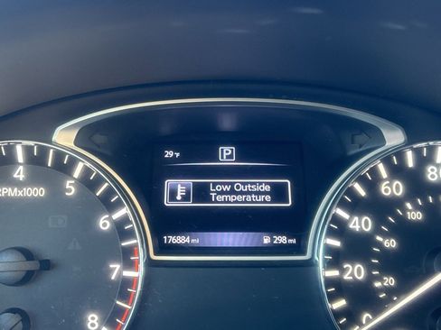 Used 2016 Nissan Altima 2.5 S w/ Power Driver Seat Package image 19