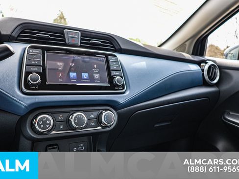 Used 2025 Nissan Versa SV w/ Trunk Package image 32