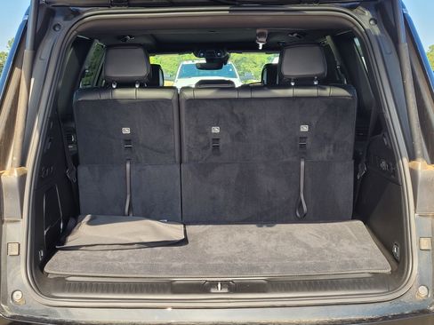 New 2025 Jeep Wagoneer 4WD w/ Convenience Group I image 6