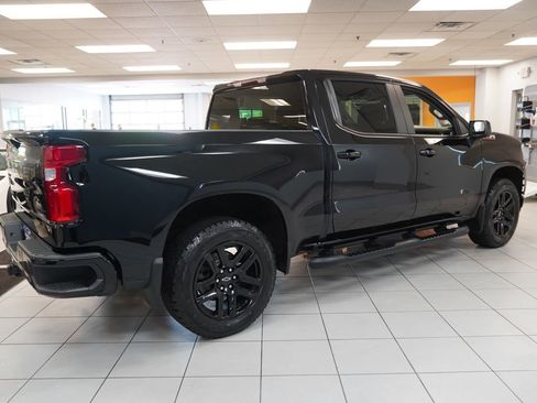 Certified 2022 Chevrolet Silverado 1500 RST w/ LPO, Blackout Package AWD/4WD image 11