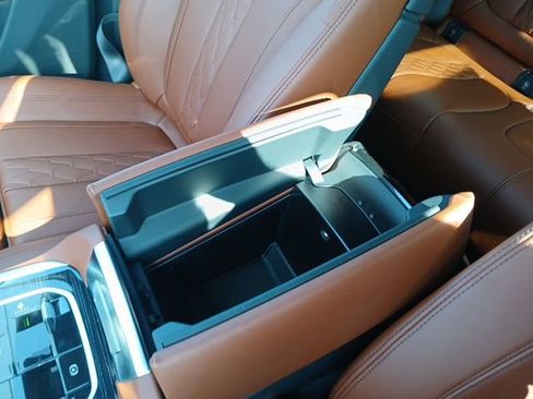 New 2026 BMW X5 xDrive50e image 24