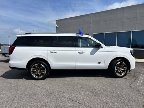 Certified 2025 Ford Expedition Max King Ranch AWD/4WD image 2