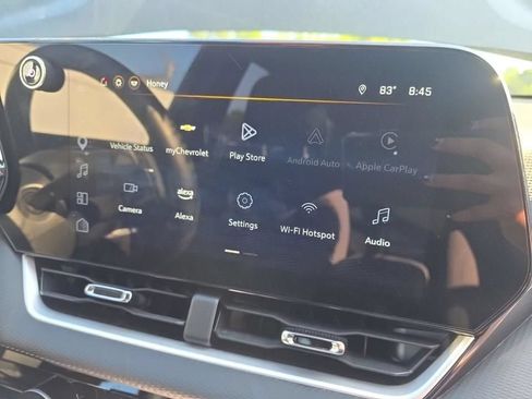 Used 2025 Chevrolet Equinox LT AWD/4WD image 16