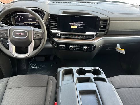 New 2025 GMC Sierra 1500 Elevation image 14