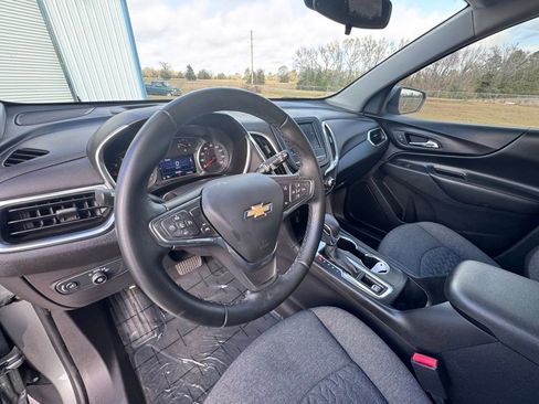 Used 2024 Chevrolet Equinox LT image 12