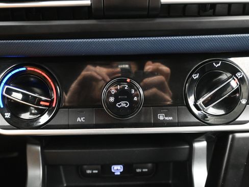 Used 2021 Kia Seltos S image 17