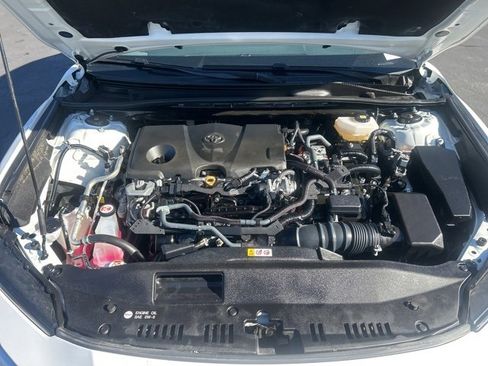 Used 2025 Toyota Camry SE image 11