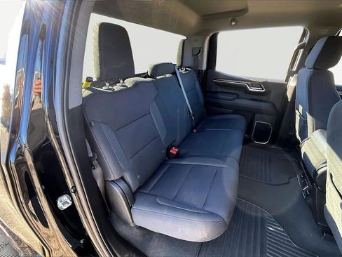 Used 2023 Chevrolet Silverado 1500 LT image 28