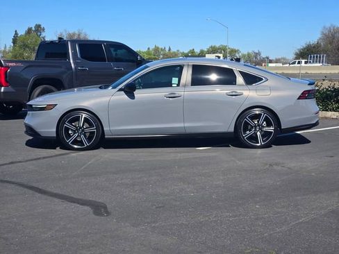 Used 2024 Honda Accord Sport image 7