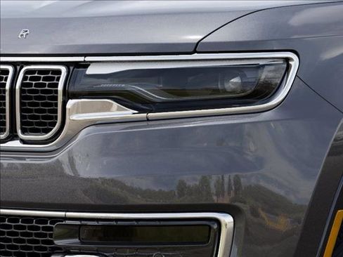 New 2025 Jeep Wagoneer Series II w/ Premium Group I image 10