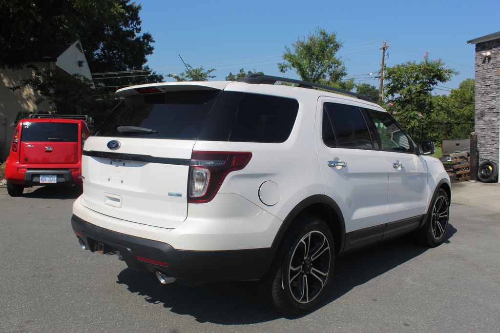 Used 2014 Ford Explorer Sport w/ Equipment Group 401A AWD/4WD image 5