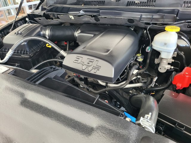 Used 2024 RAM 1500 Warlock RWD image 27