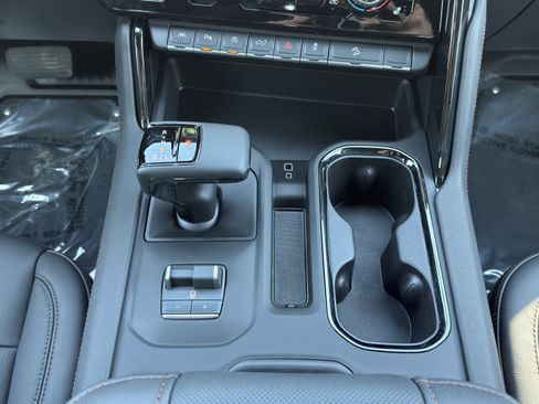 New 2026 GMC Sierra 1500 AT4 AWD/4WD image 38