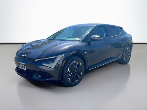 New 2026 Kia EV6 Wind RWD image 3