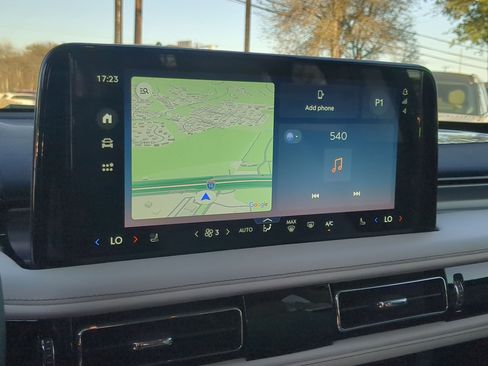 New 2026 Lincoln Aviator AWD image 15