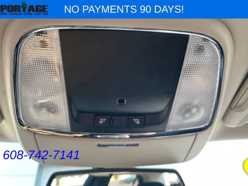 Used 2022 Chrysler 300 Touring w/ Sport Appearance Package AWD/4WD image 17
