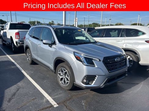 Used 2023 Subaru Forester Premium AWD/4WD image 1