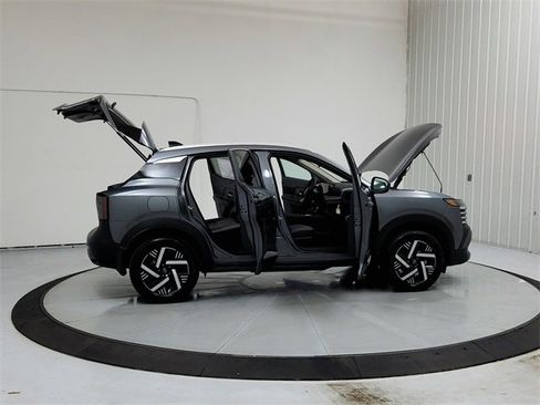 New 2026 Nissan Kicks SV w/ SV Premium Package image 16